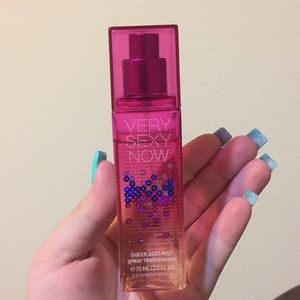 Victoria's Secret sheer very sexy now Mist spray